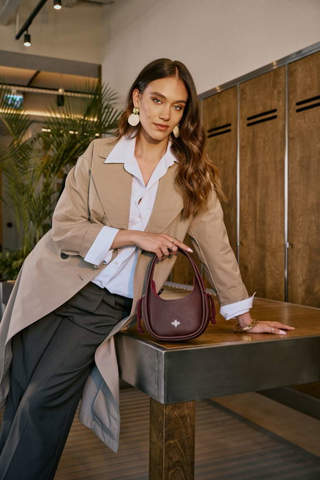 Lucky Bees Bolsa de Hombro Claret Red (Rojo Burdeos) en Cuero de Polivinilo Elegante y Versátil para Mujer
